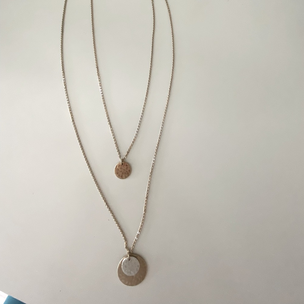 Banana Republic double chain gold necklace